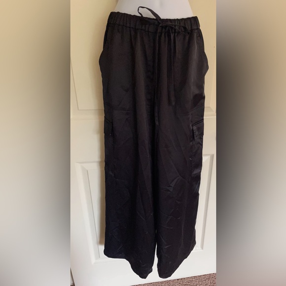 Open edit satin cargo pants NWOT - Picture 4 of 6